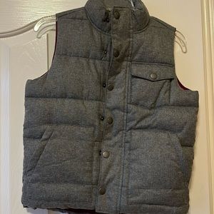 Old navy youth medium puffer vest